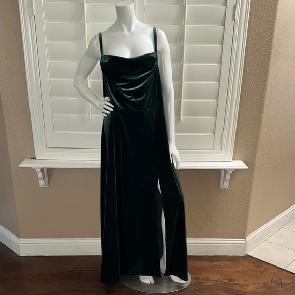 BIRDY GREY Ash Dress Velvet Emerald - Picture 1 of 11